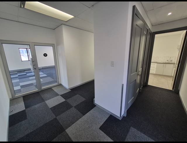 244M² OFFICE TO LET IN RIVONIA